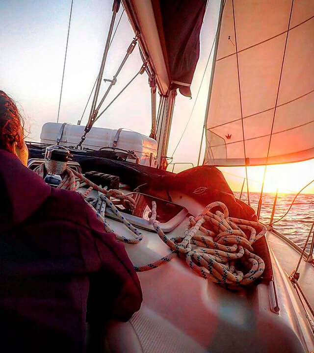 Alquiler de velero en Valencia con patrón profesional